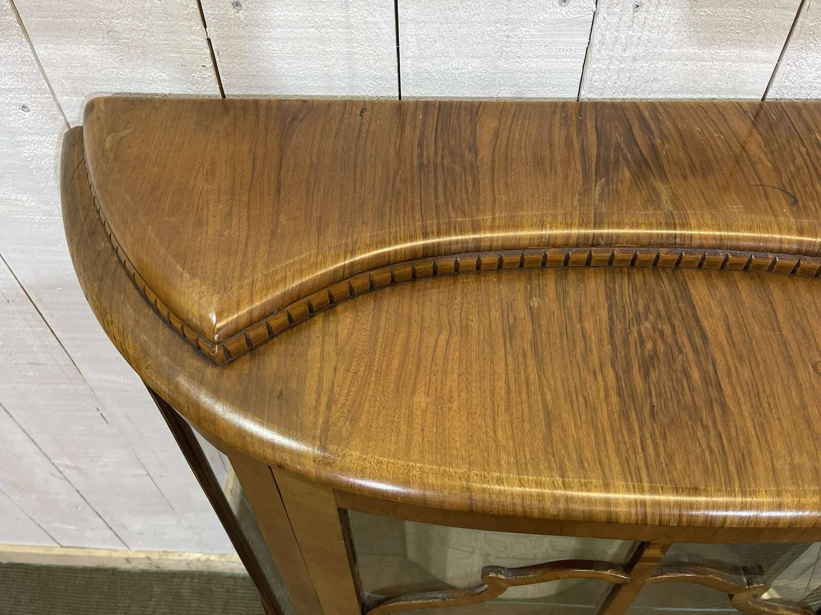 English display cabinet from the 1950s in walnut