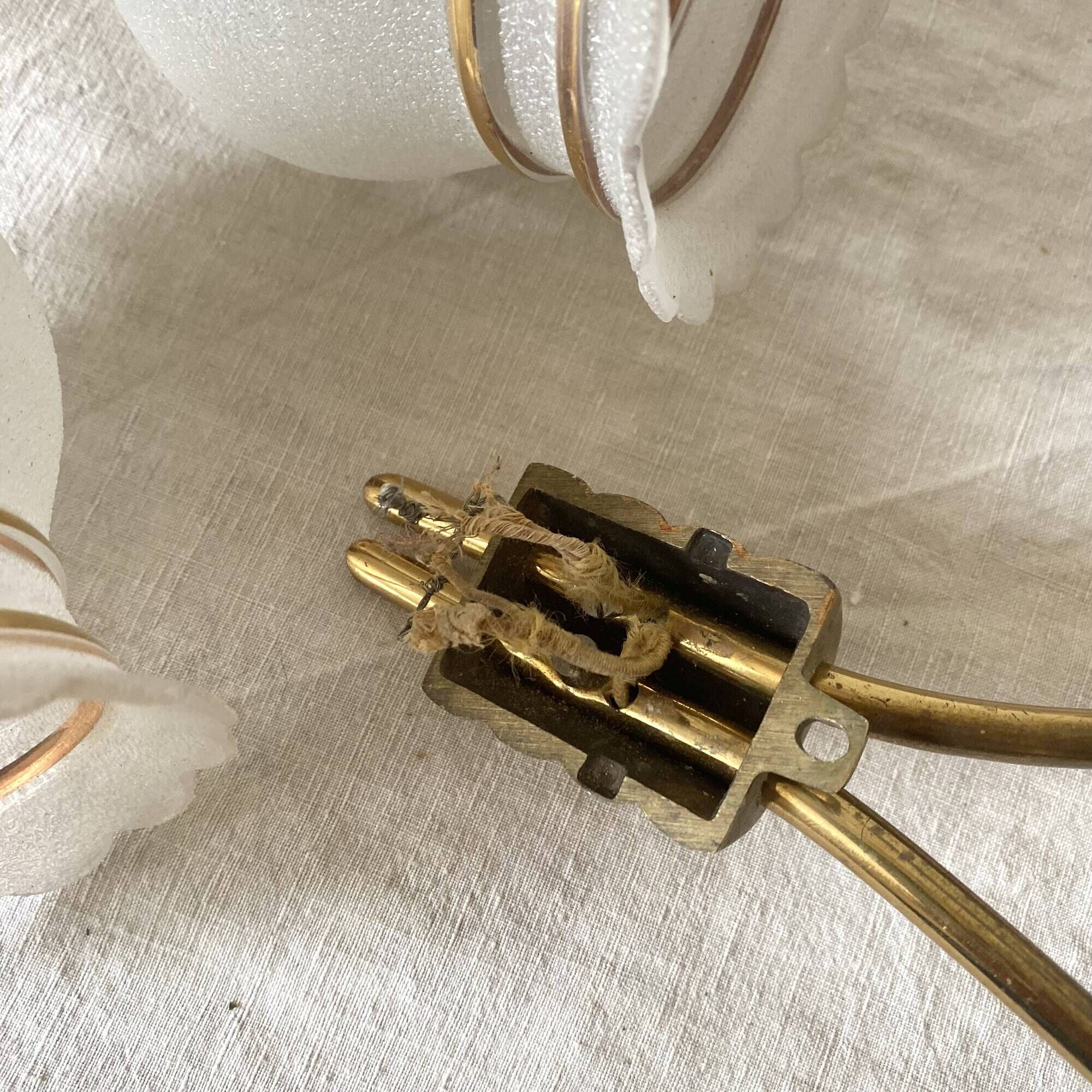 Set of 4 double wall lights in brass and frosted glass