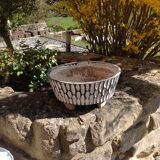 Structured concrete planter 60s-70s