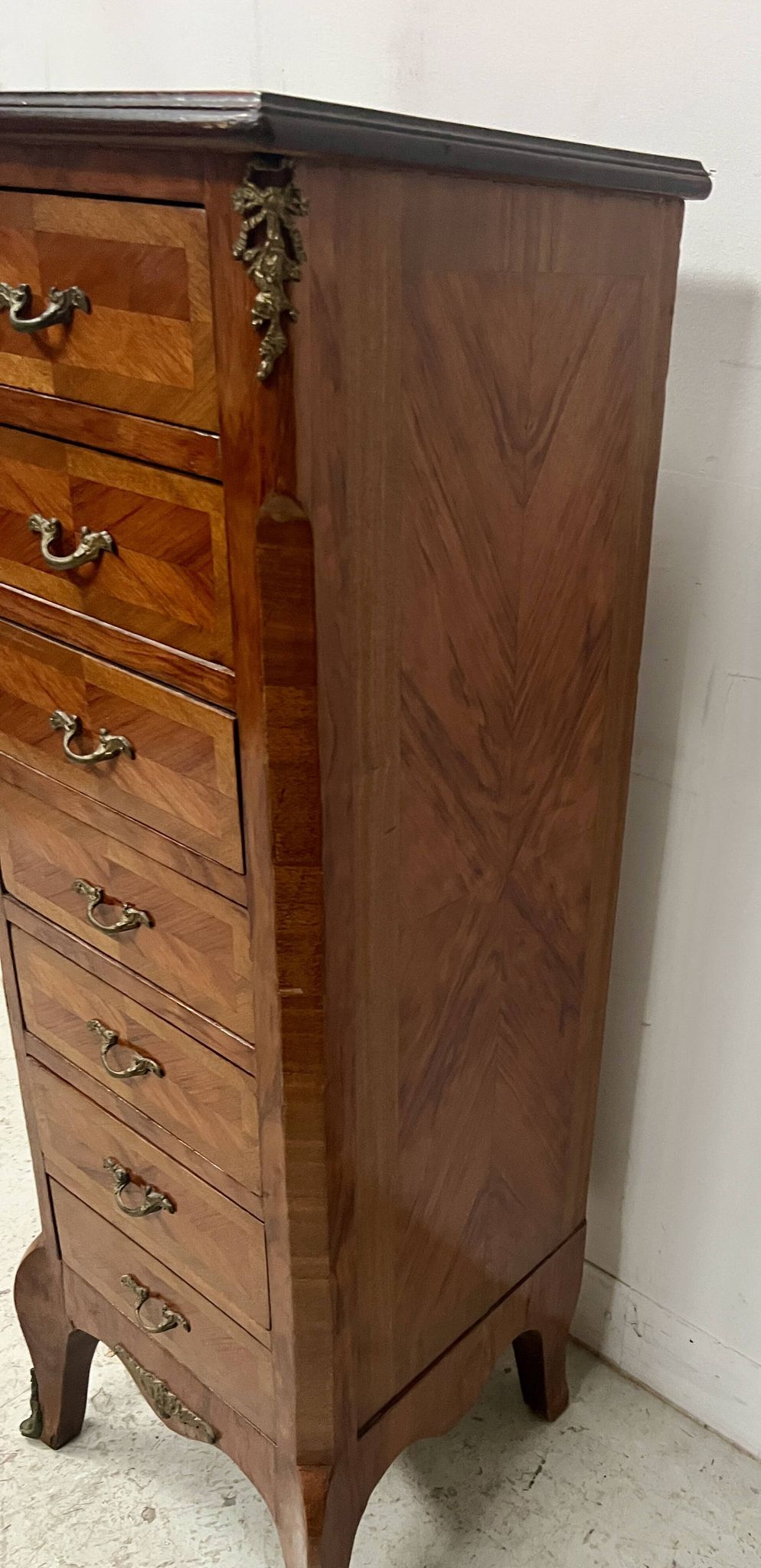 Louis XV style seven-day chest in rosewood veneer, 20th century