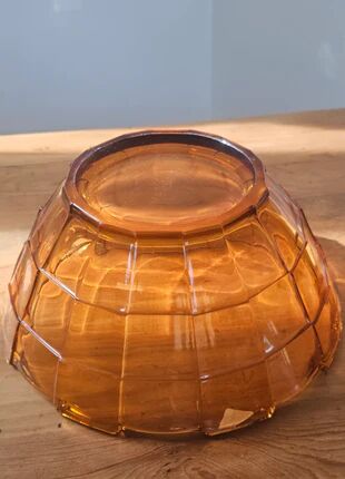 Vintage amber glass fruit bowl with geometric patterns - Art Deco style