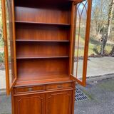 English display cabinet with 2 doors, mahogany imitation, 1990.