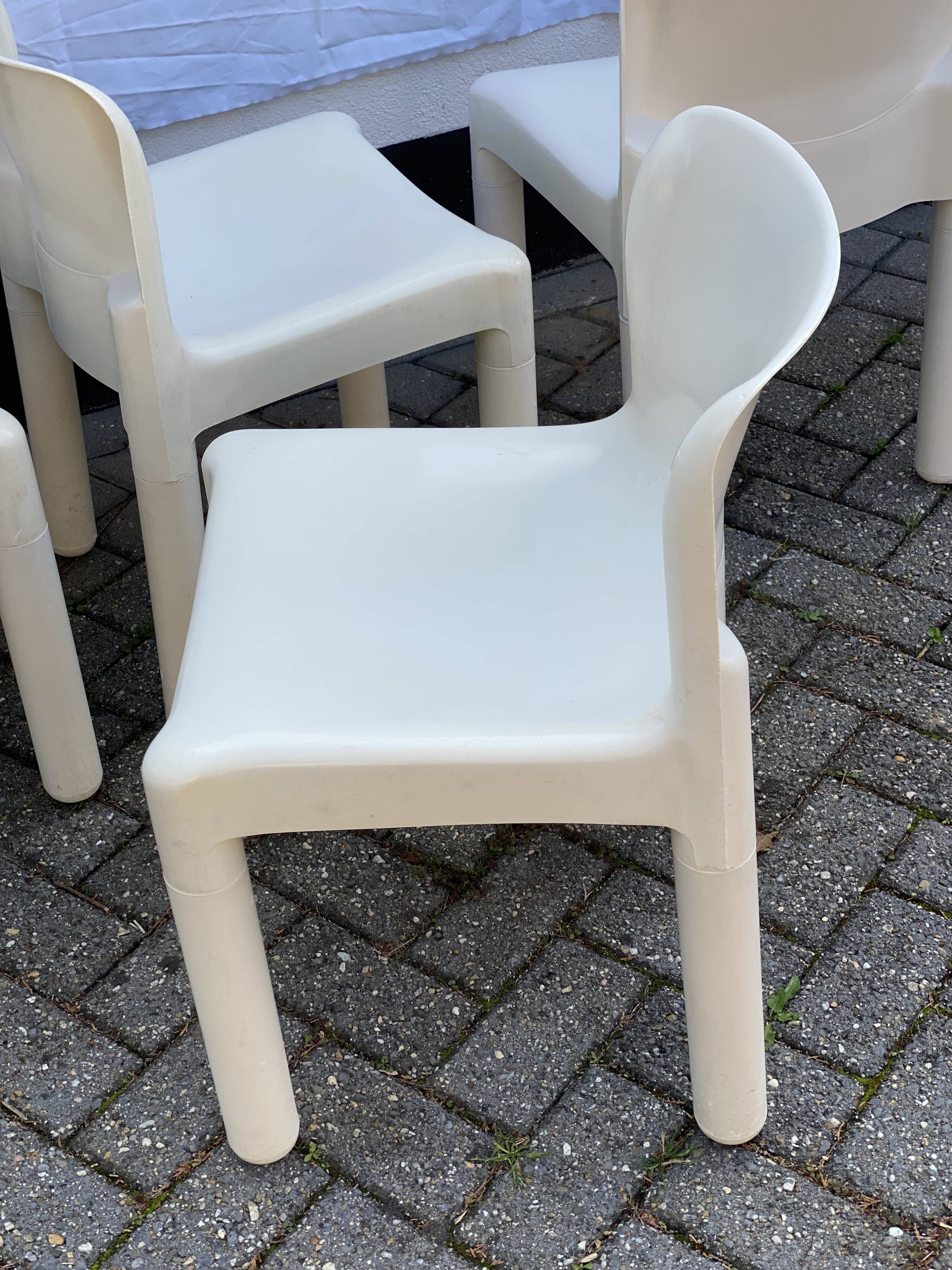 4 chairs model 4875 by Carlo Bartoli for Kartell