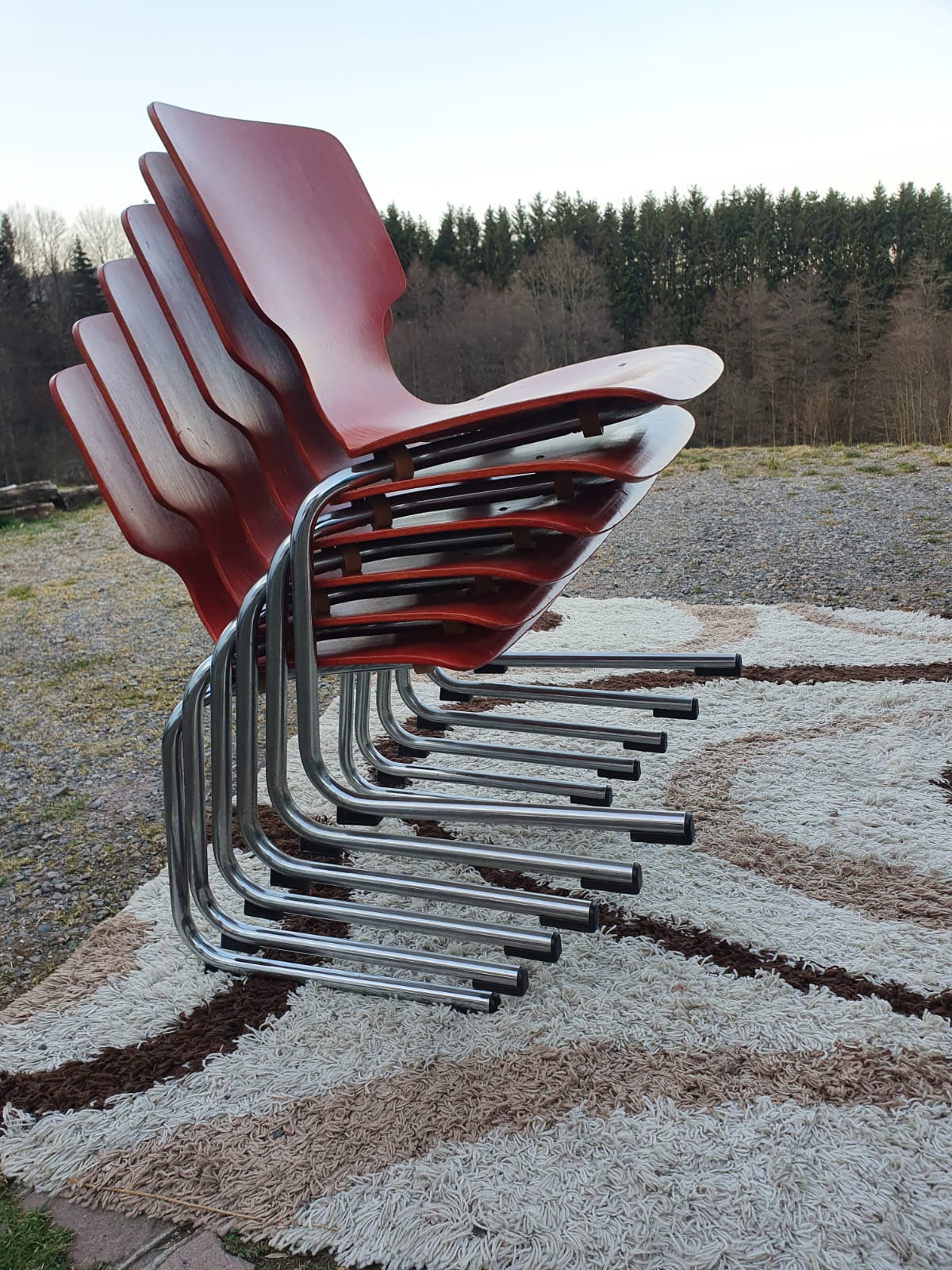 Set of 6 stackable chairs Pagholz