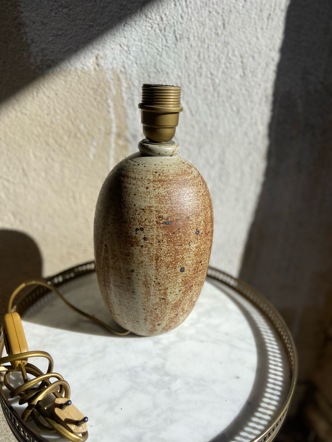 Stoneware foot lamp
