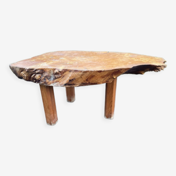 Table basse bois massif brutaliste