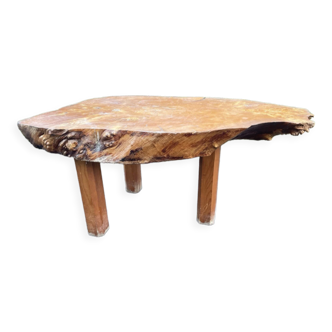 Table basse bois massif brutaliste