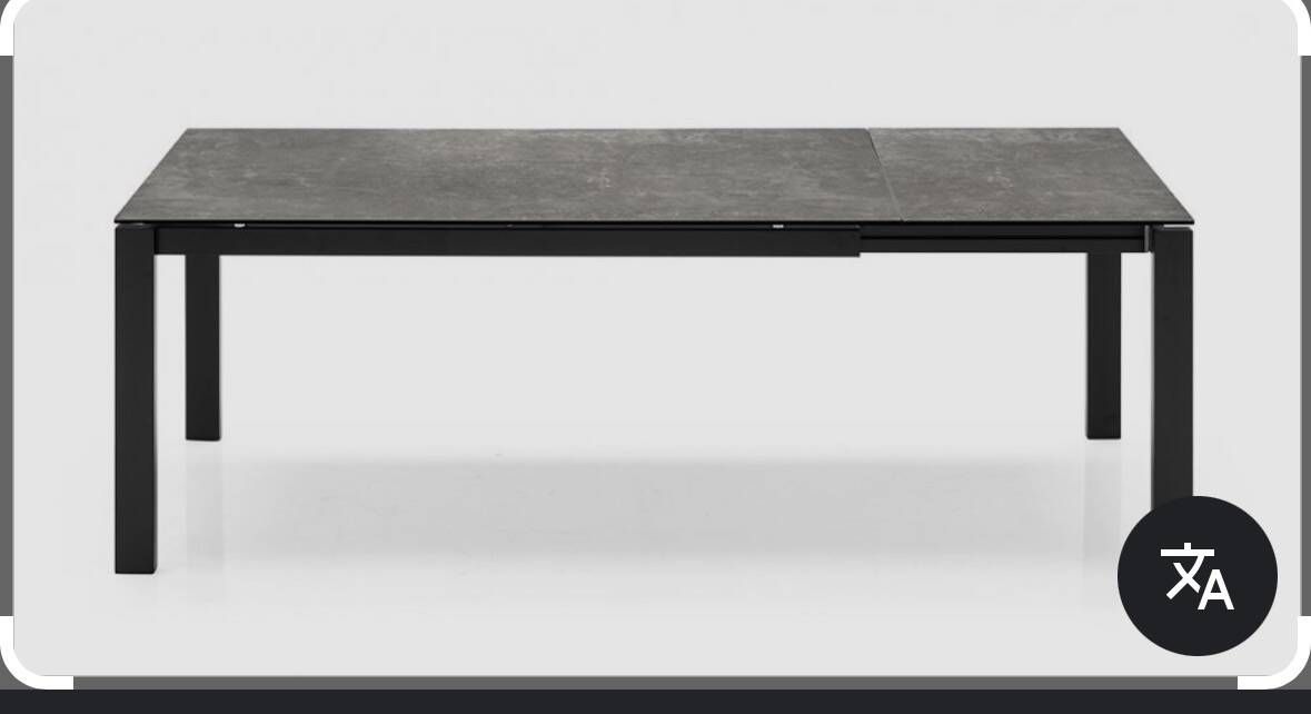 Extendable dining table