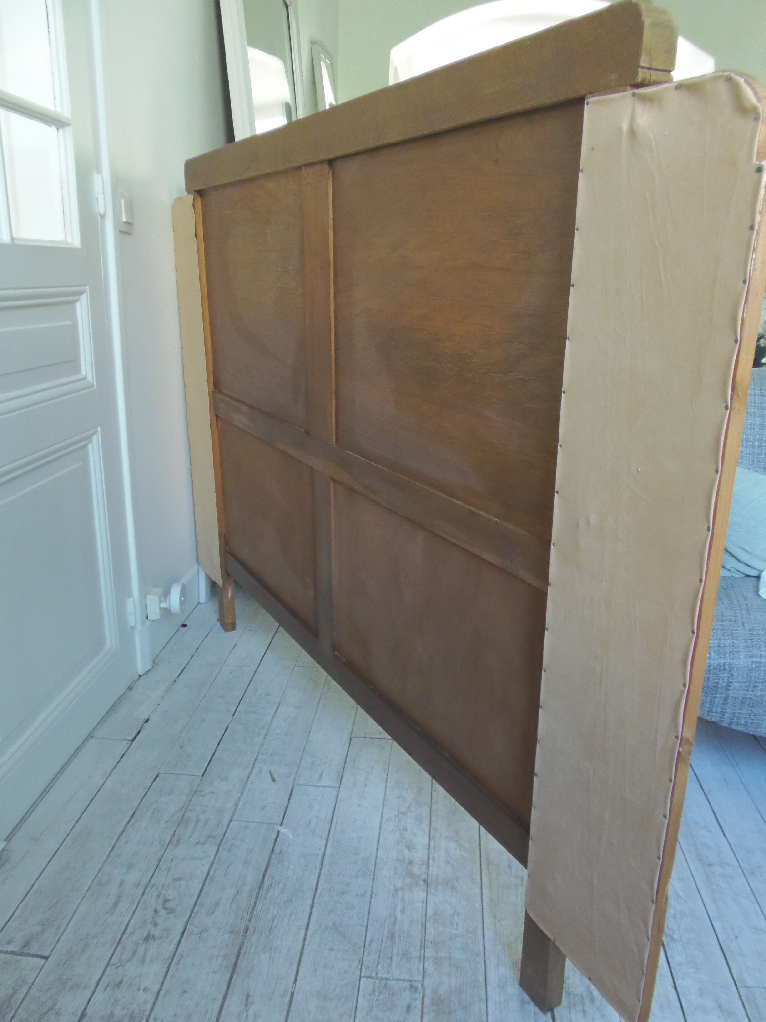Art Deco headboard for a 160 cm bed in raw wood