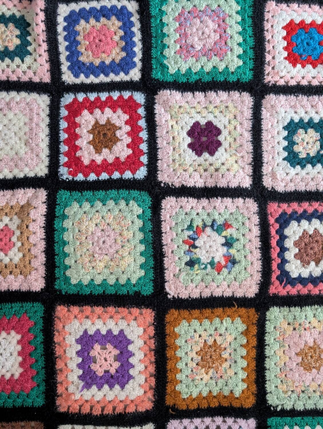 Plaid, jetée de canapé Granny. Vintage