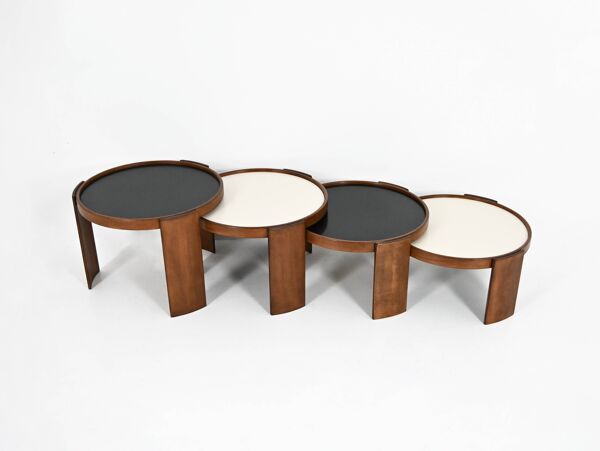 Grandes tables gigognes 780 par Gianfranco Frattini pour Cassina, 1960s