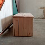 Garden bench