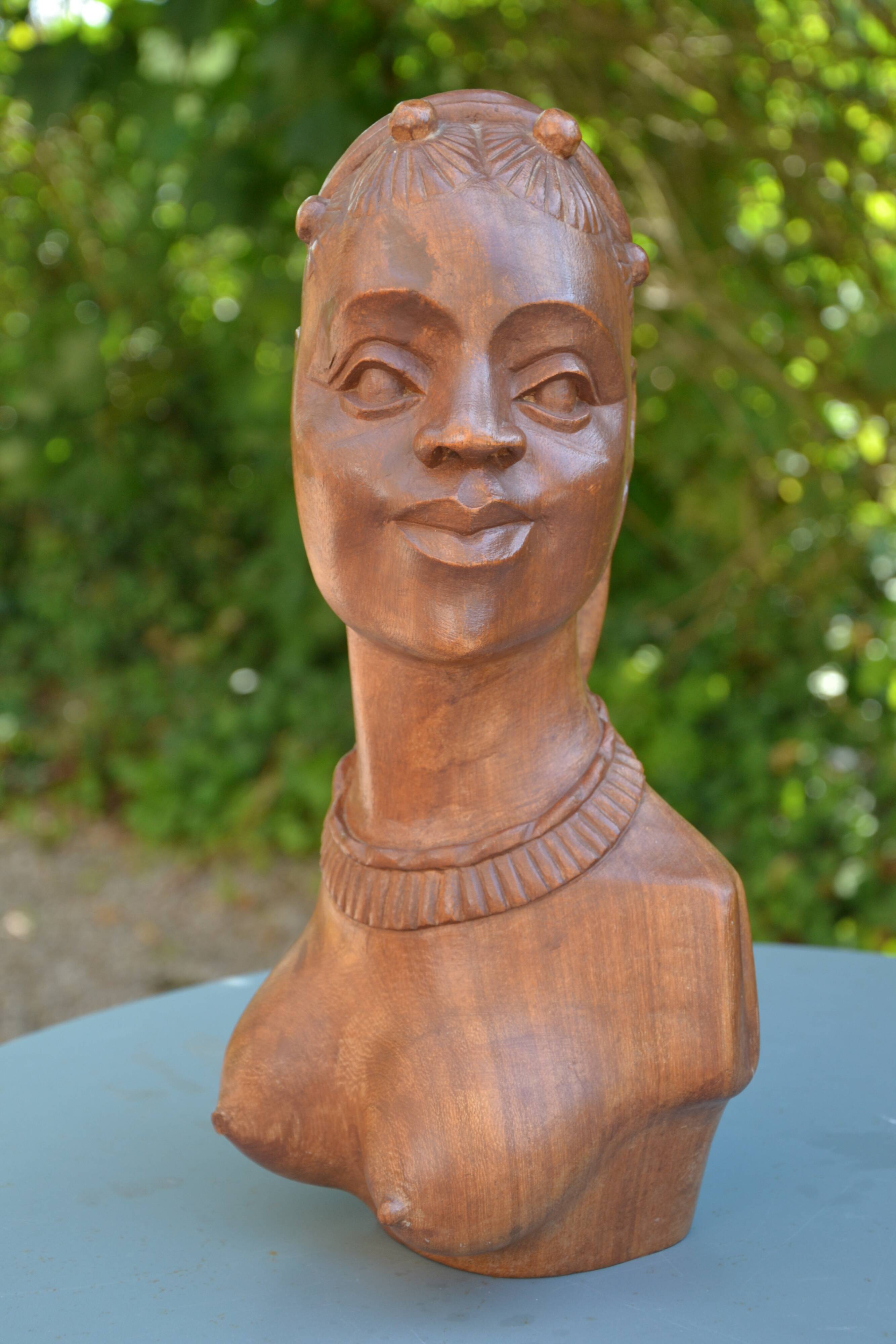 African bust Muaka Boma