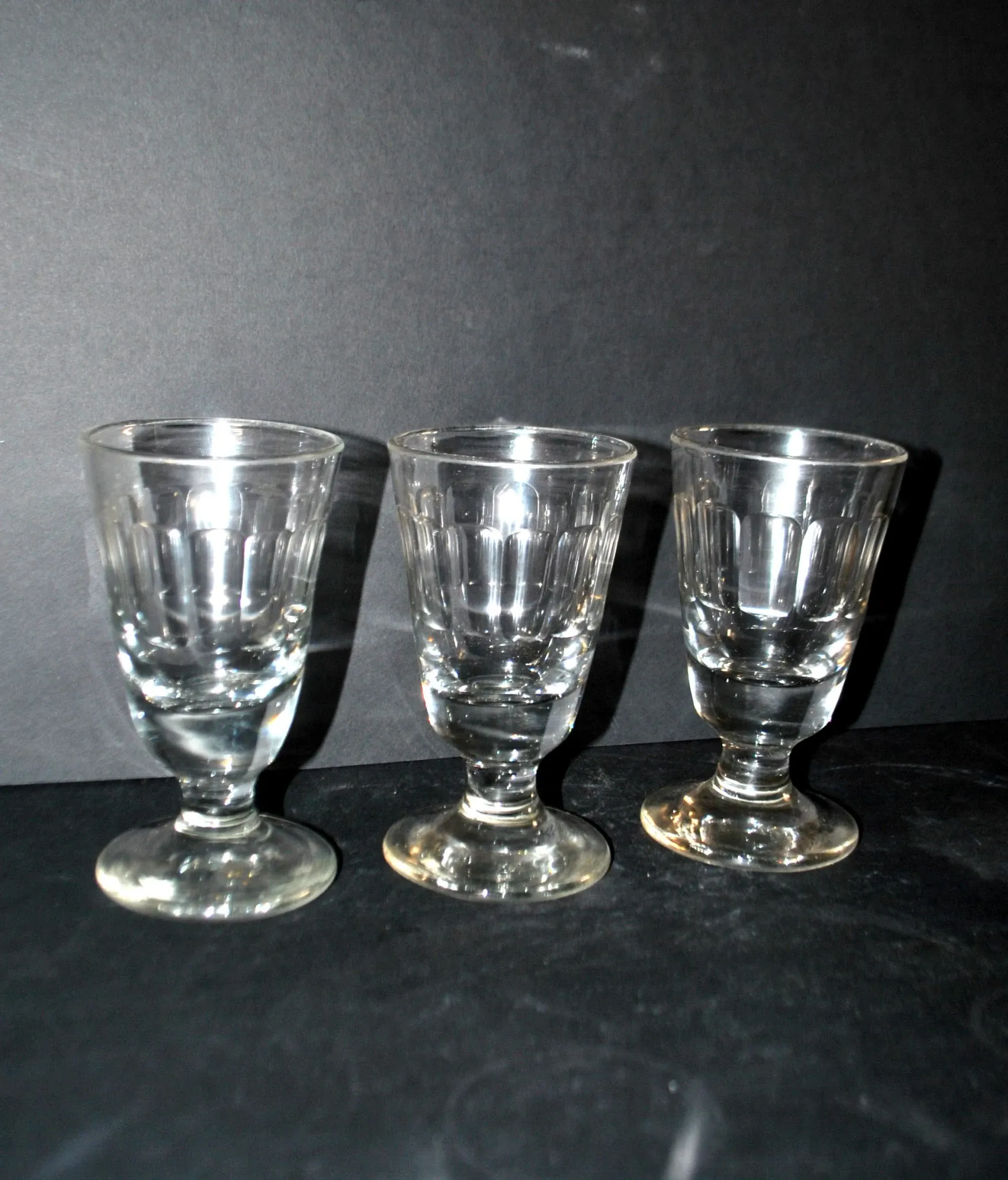 Set of 3 thick blown glass absinthe glasses - Vintage Mazagran