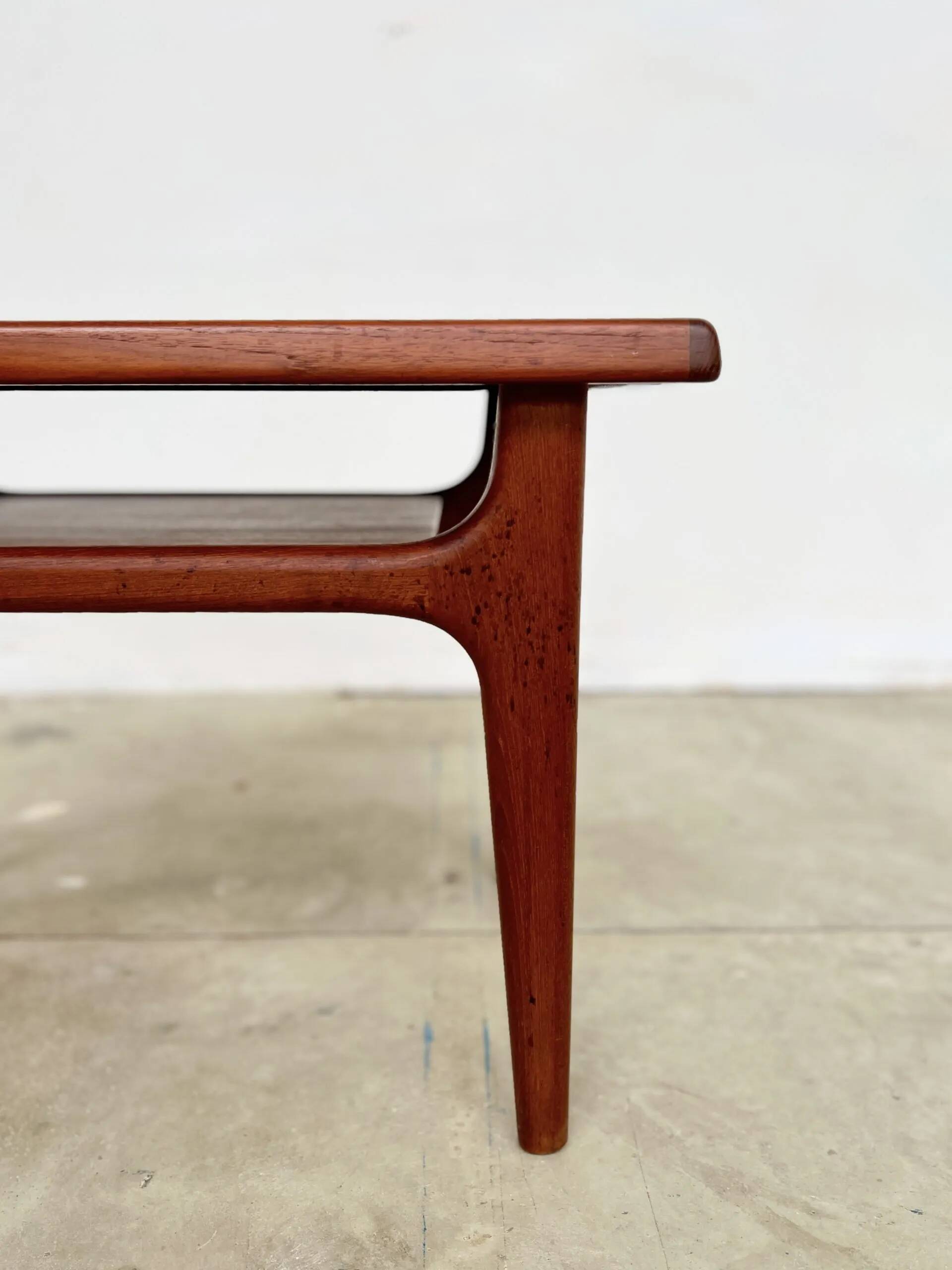 Teak coffee table from 1960 by Niels Bach