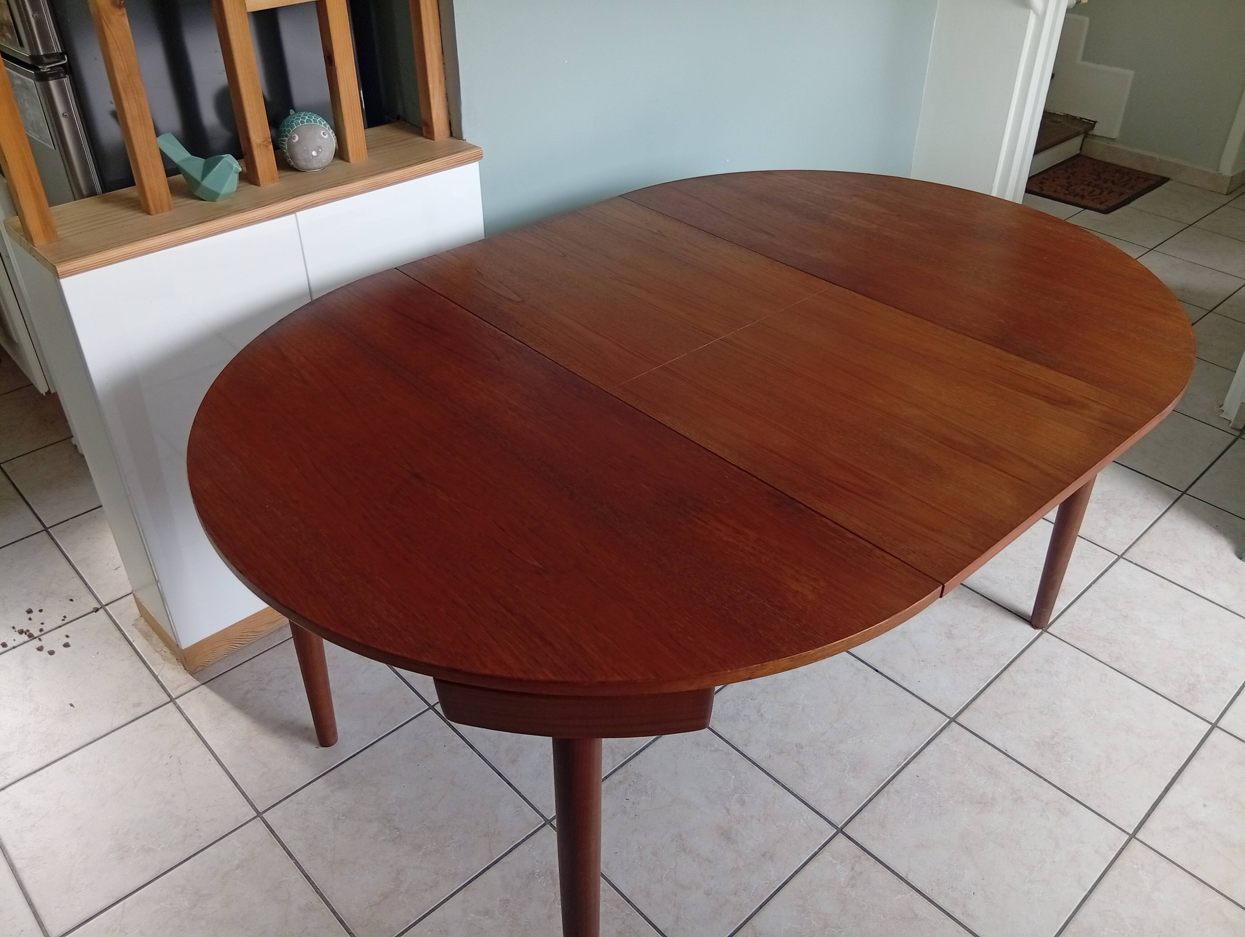 Danish table Frem Røjle Hans Olsen extendable round Scandinavian