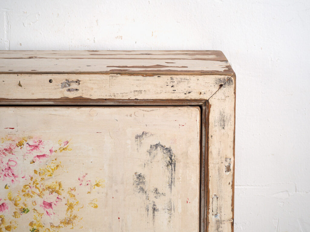 Antique buffet painted in pine wood – China, circa 1930