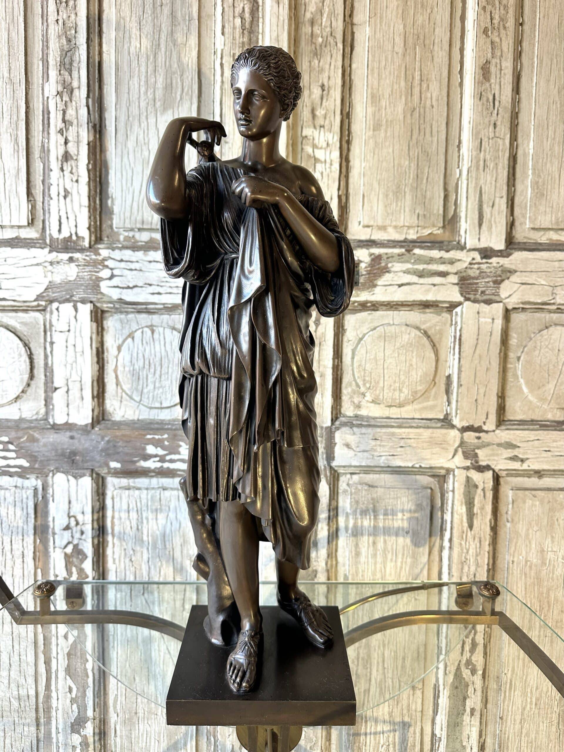 Sujet en bronze Diane d’après Praxitèle circa 1900