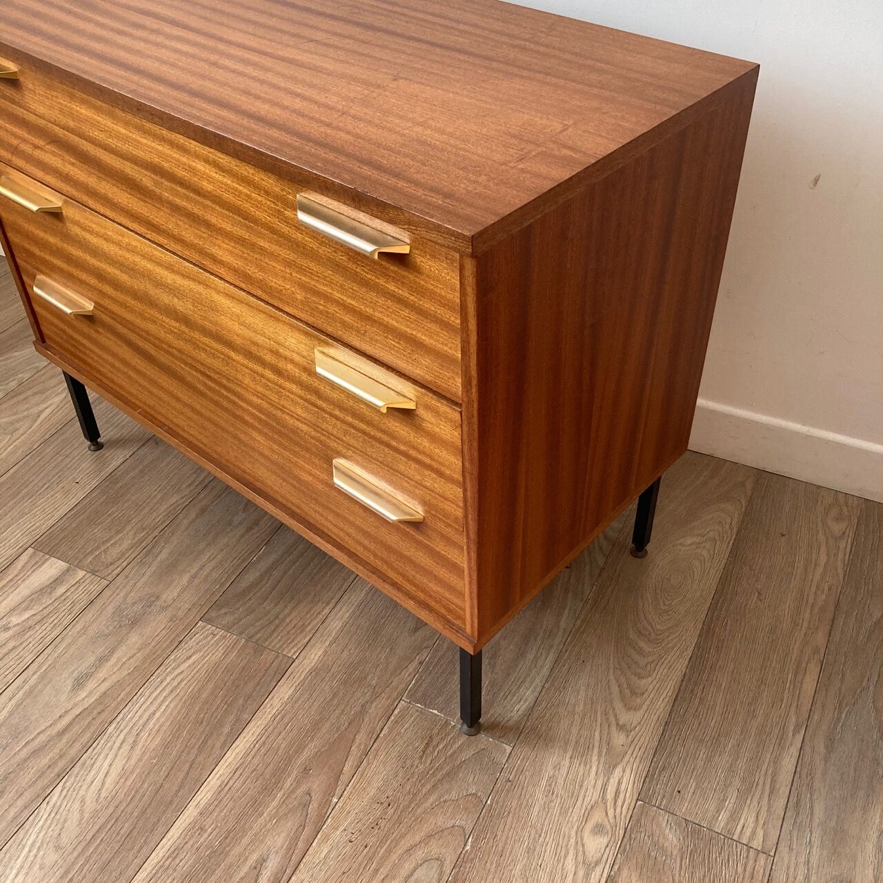 Vintage chest of drawers golden handles