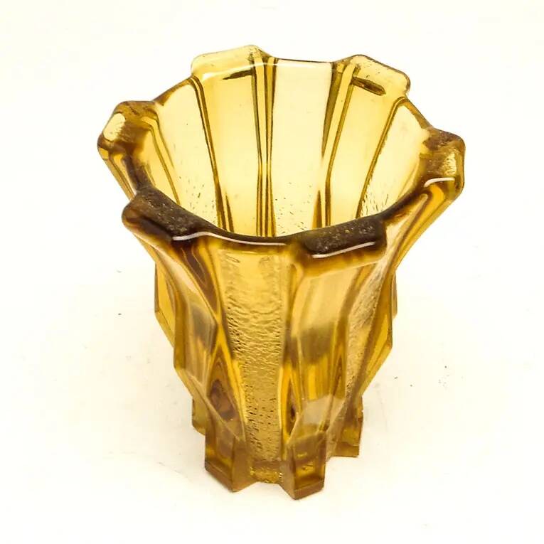 Vase moderne du milieu du siècle, en verre pressé, Belgique, années 1950