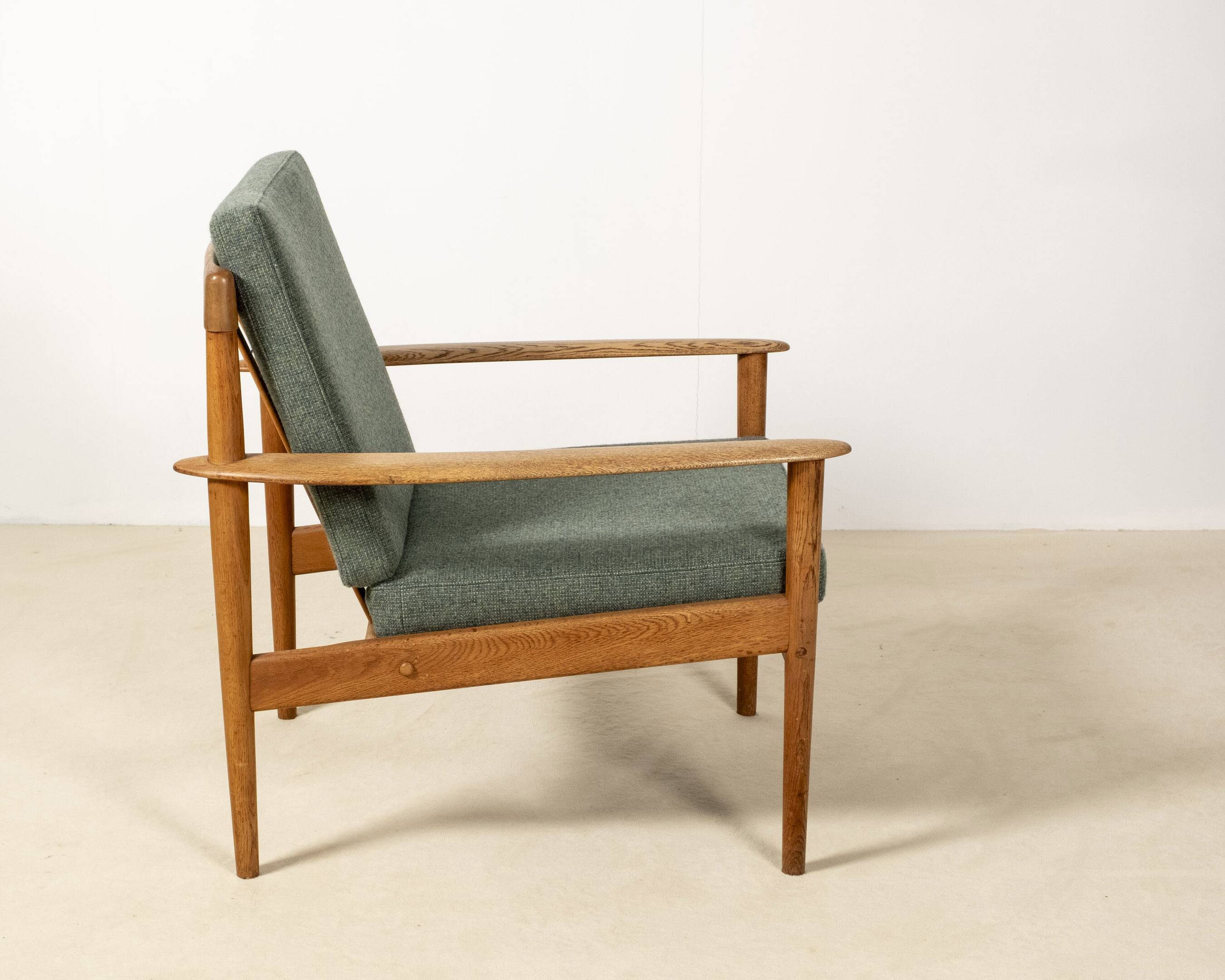 Grete Jalk Easy Chair Model PJ56 in Oak, 1950s Denmark