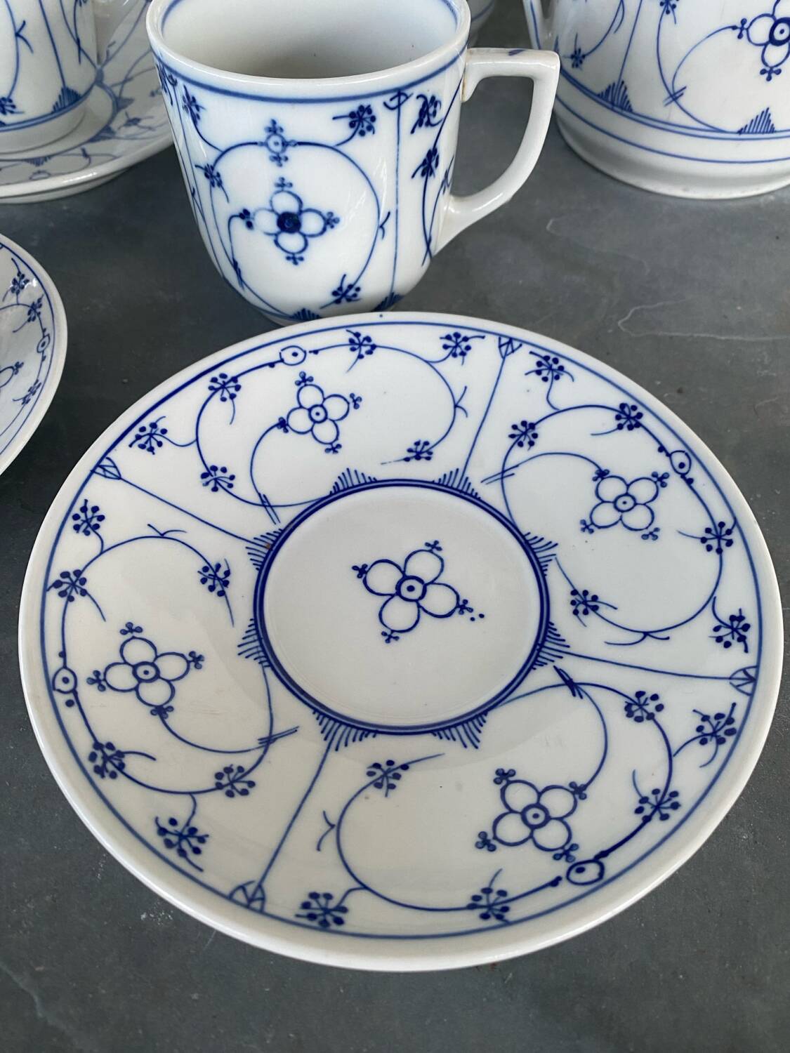 Jager Eisenberg Porcelain 13 Piece Tea Set