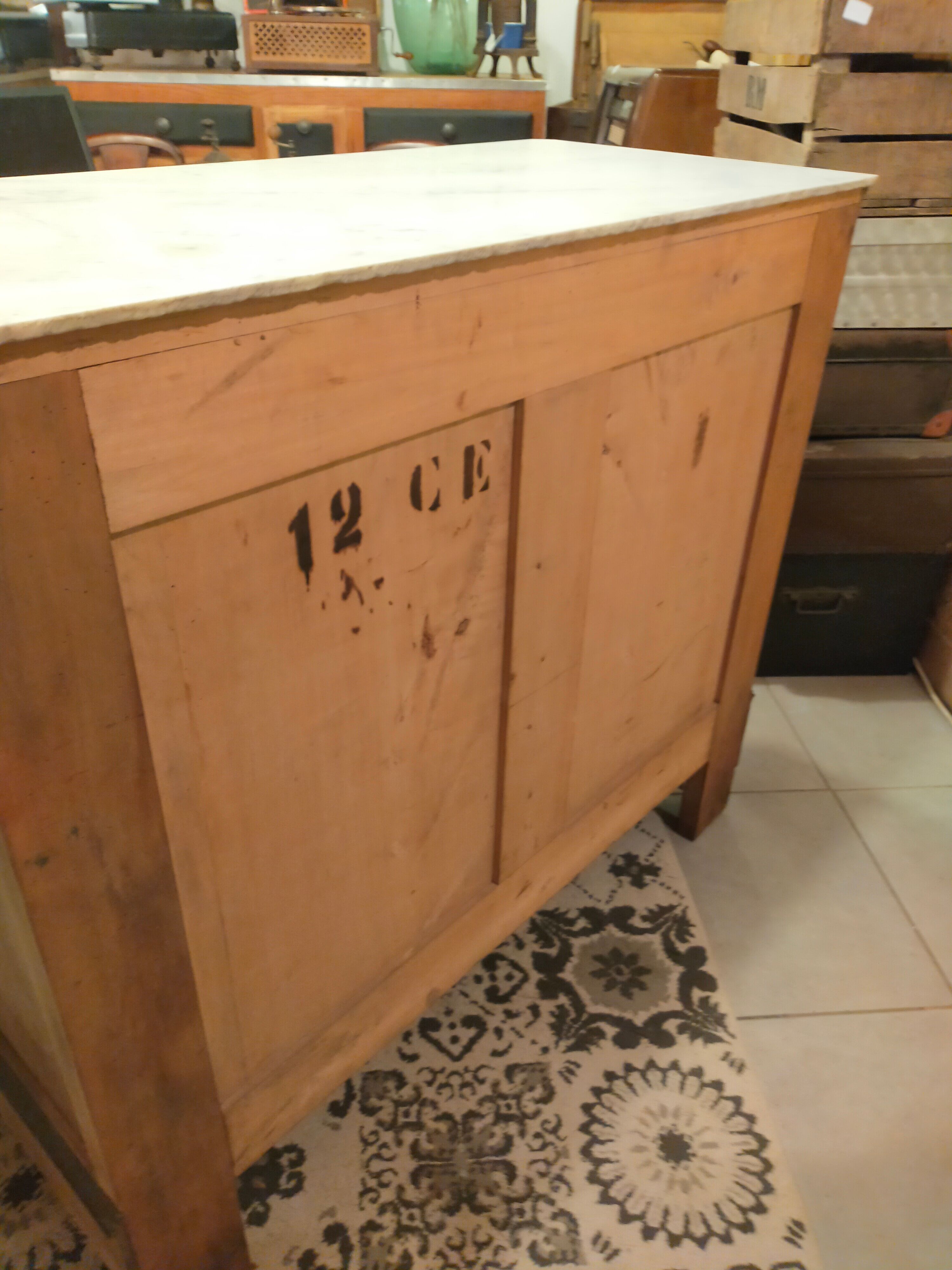 Commode ancienne, début XIXème siècle, remise au goût du jour