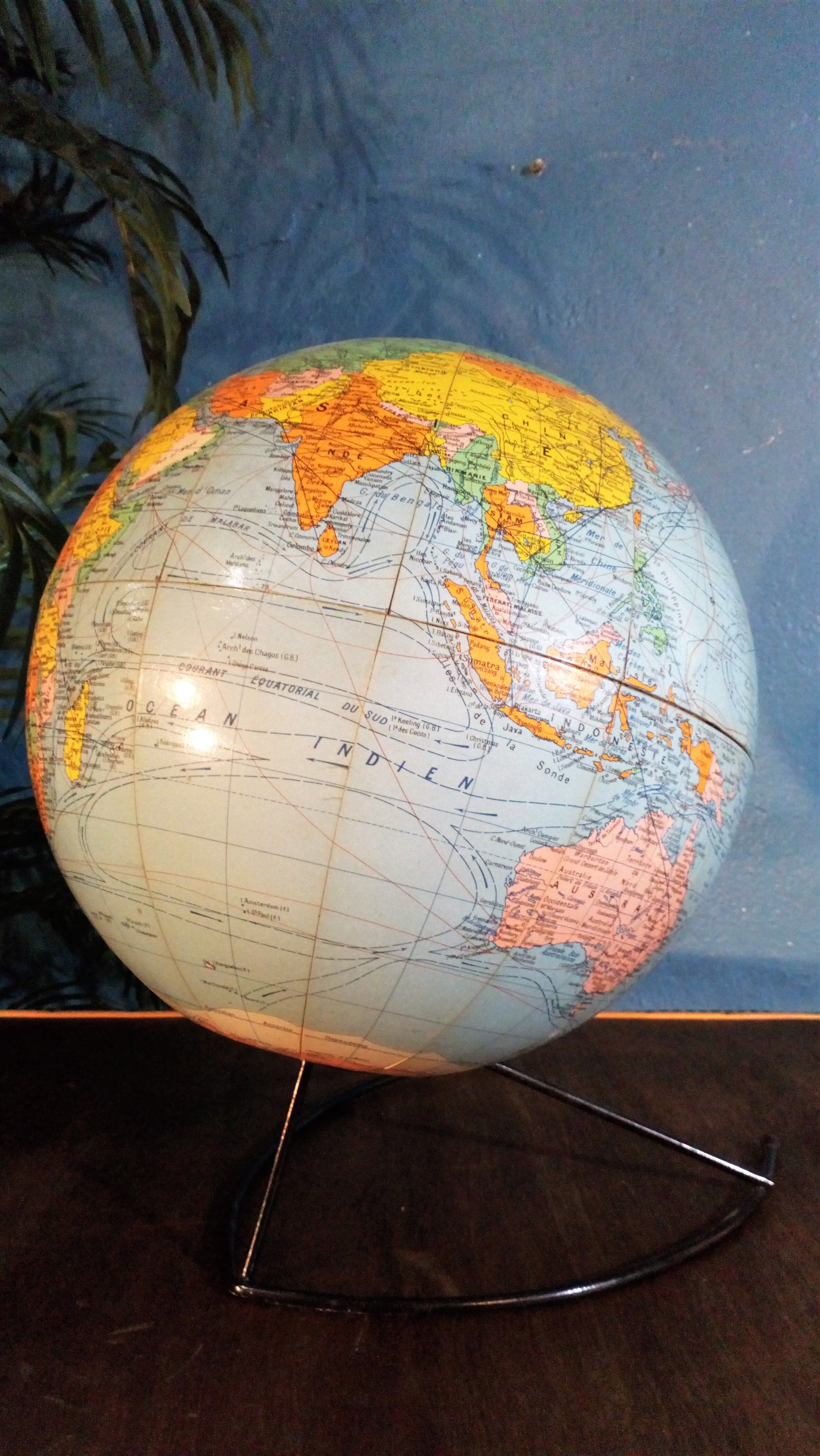 Globe Girard Barrère 1950s