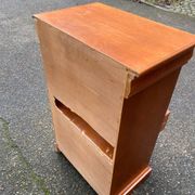 Louis Philippe chest of drawers in solid wood with 3 drawers.