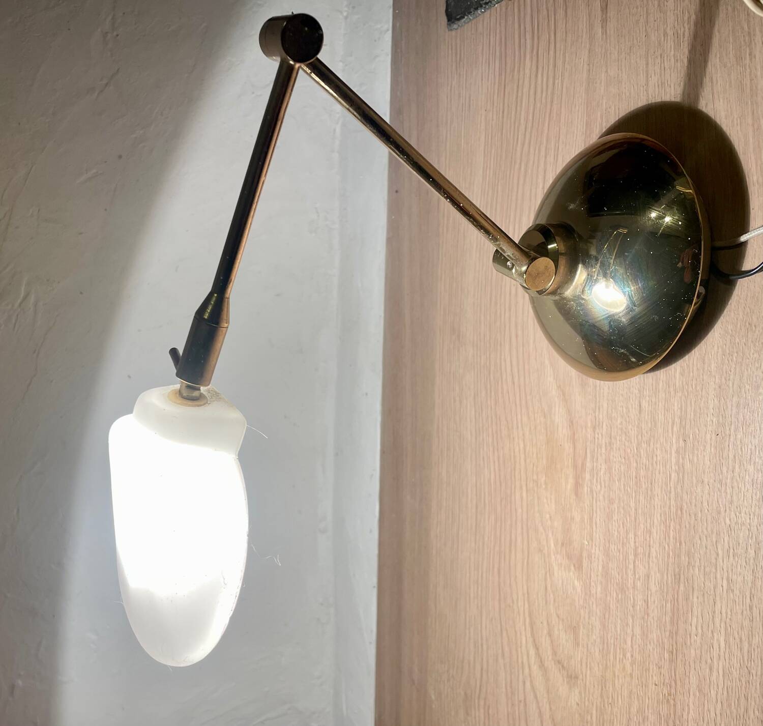 Fase vintage articulated arm wall light