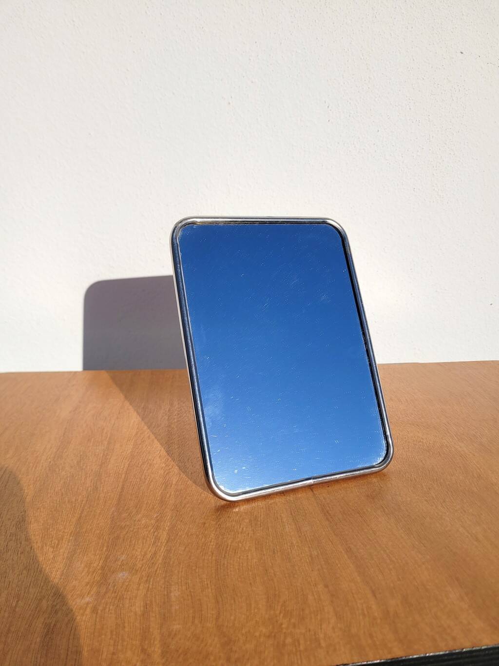 Small vintage barber mirror 13x18cm beige