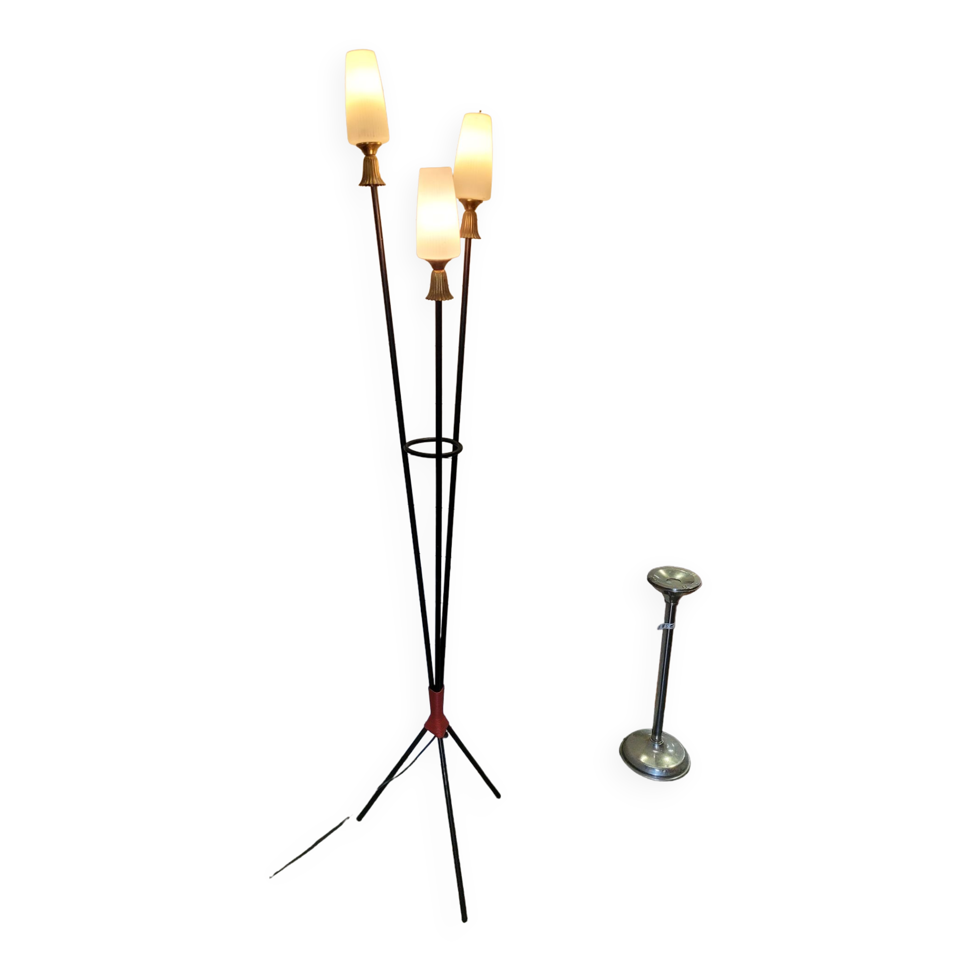 Tripod floor lamp from the 70s