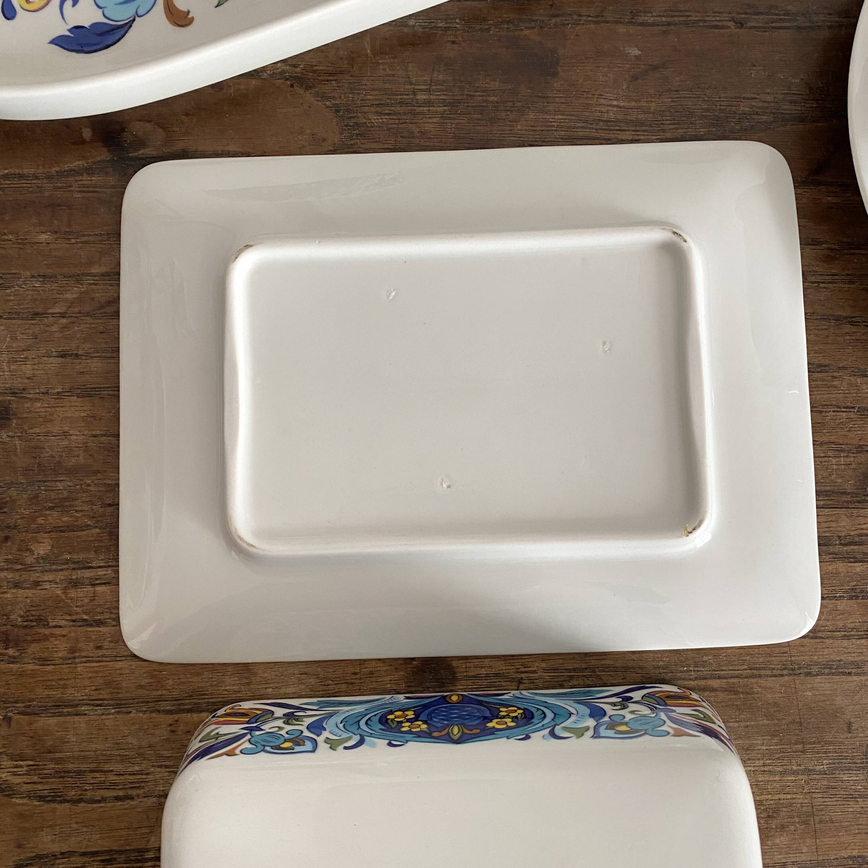 Villeroy and Boch Izmir model large cup breakfast set