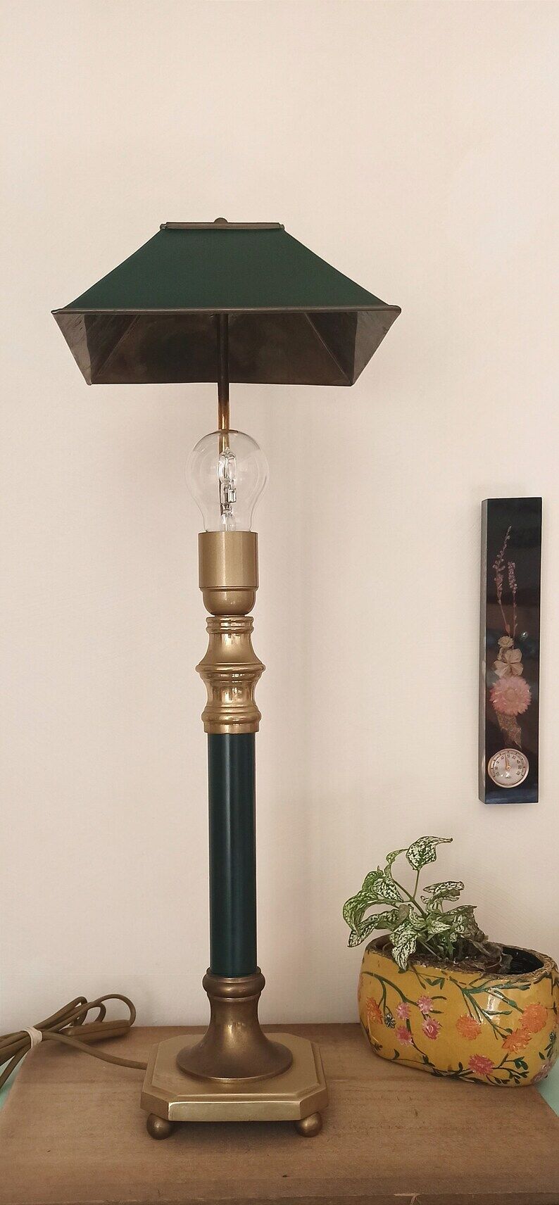 Vintage table lamp in brass and adjustable metal