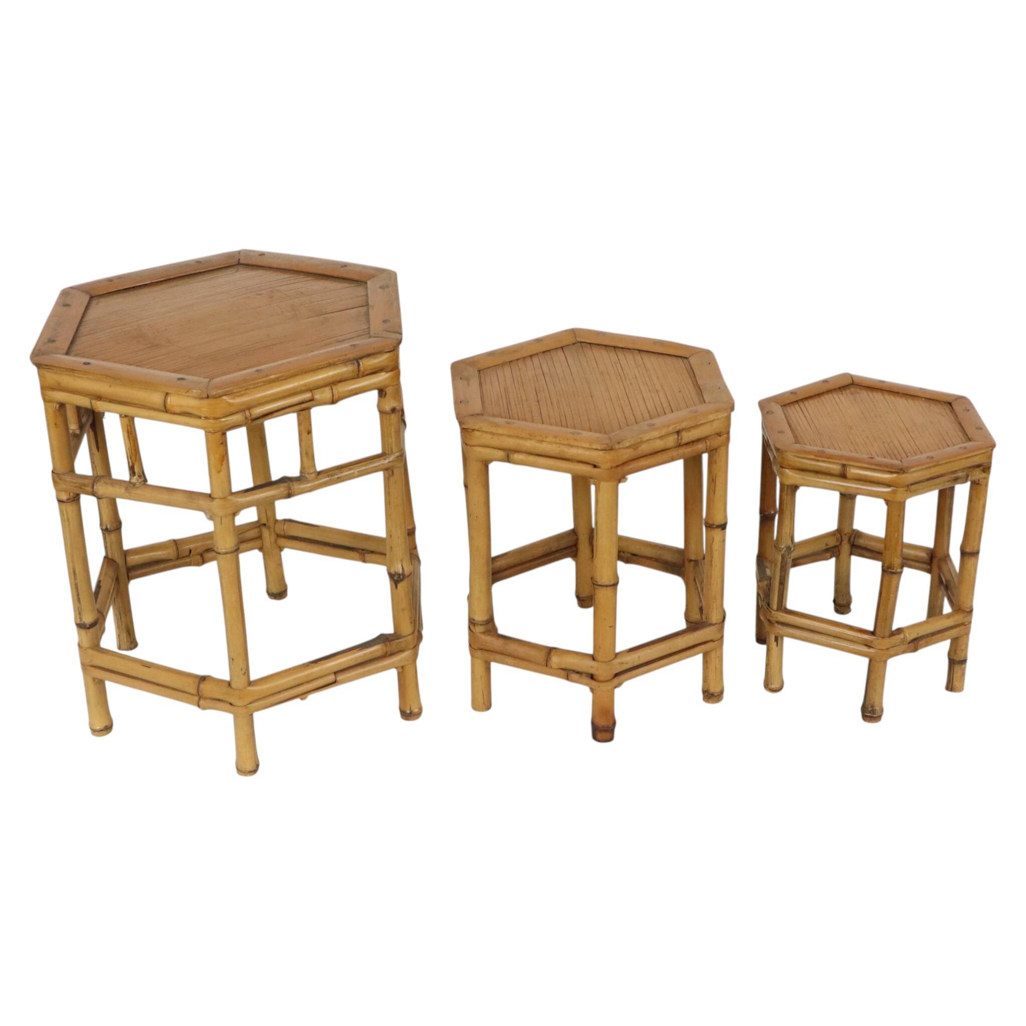 Vintage Set of 3 Bamboo and Rattan Side Tables / Nesting Tables – Boho Styl
