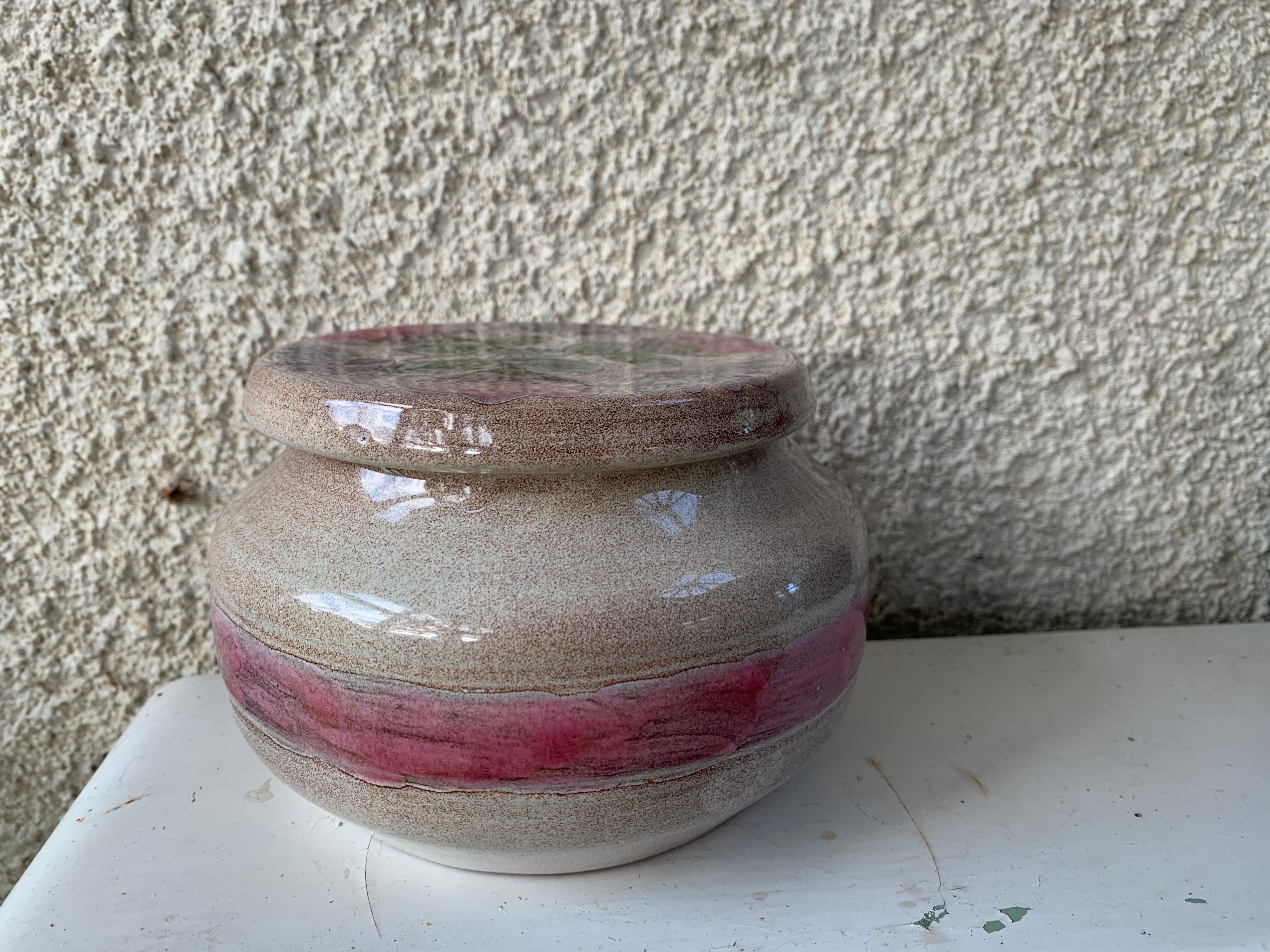 Ceramic pot enamelled vintage floral pattern
