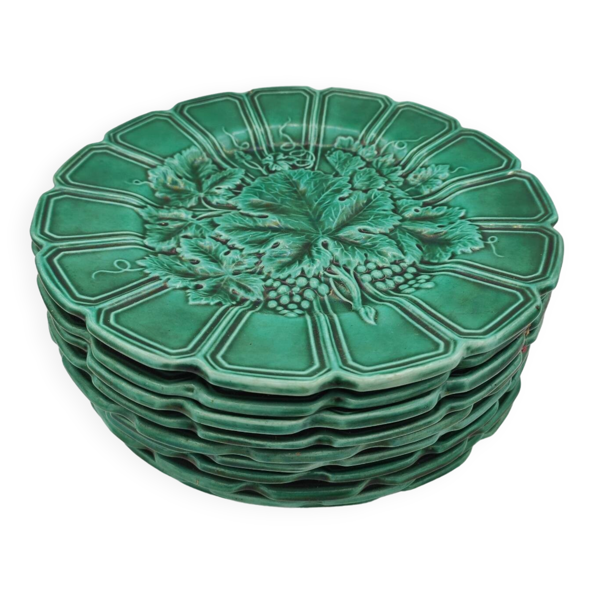 10 ceramic plates with vine decor