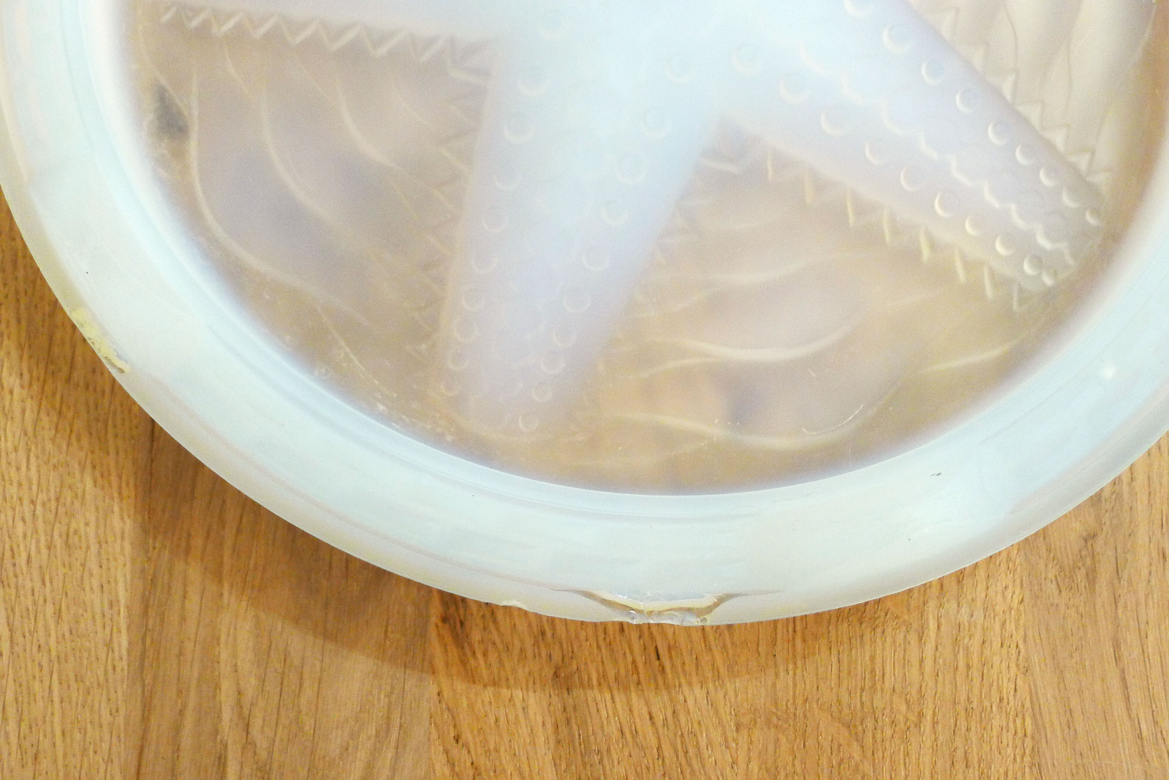 Opalescent sea star table mat