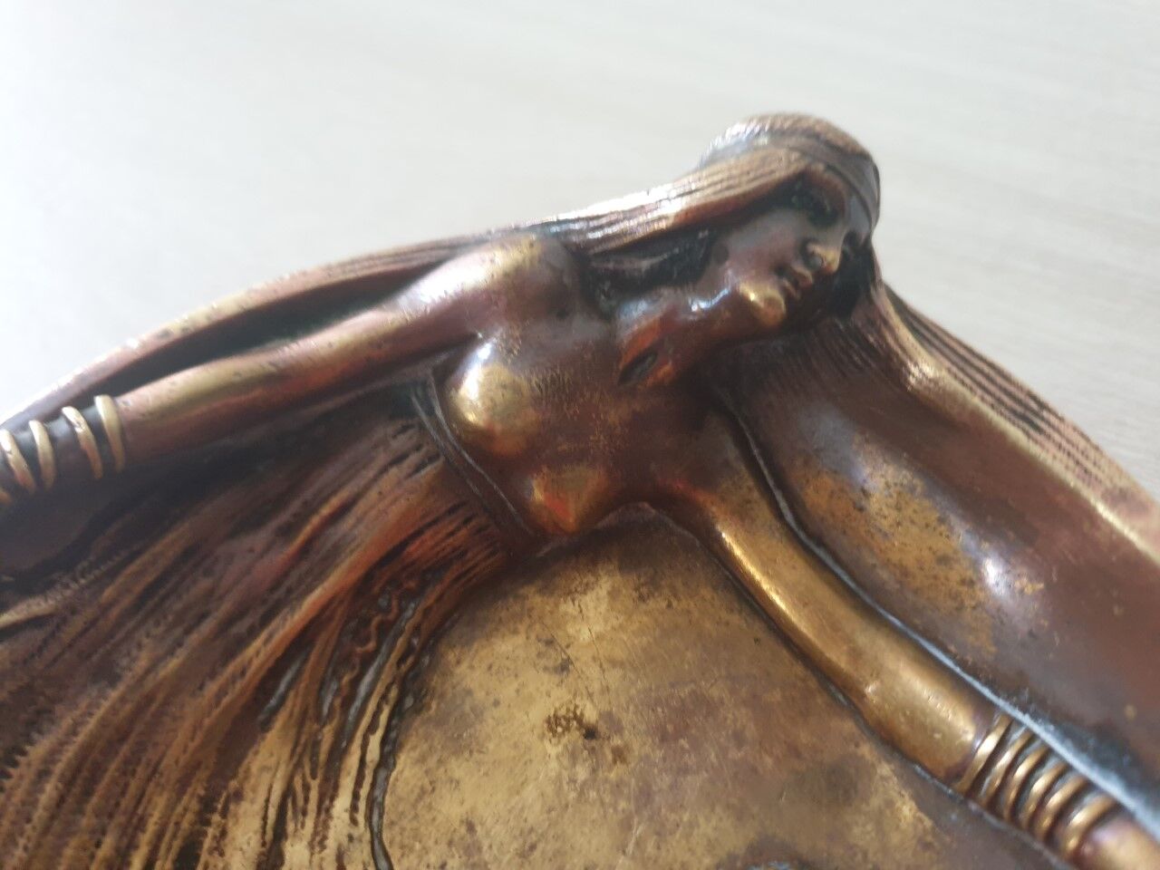 Empty art deco pocket