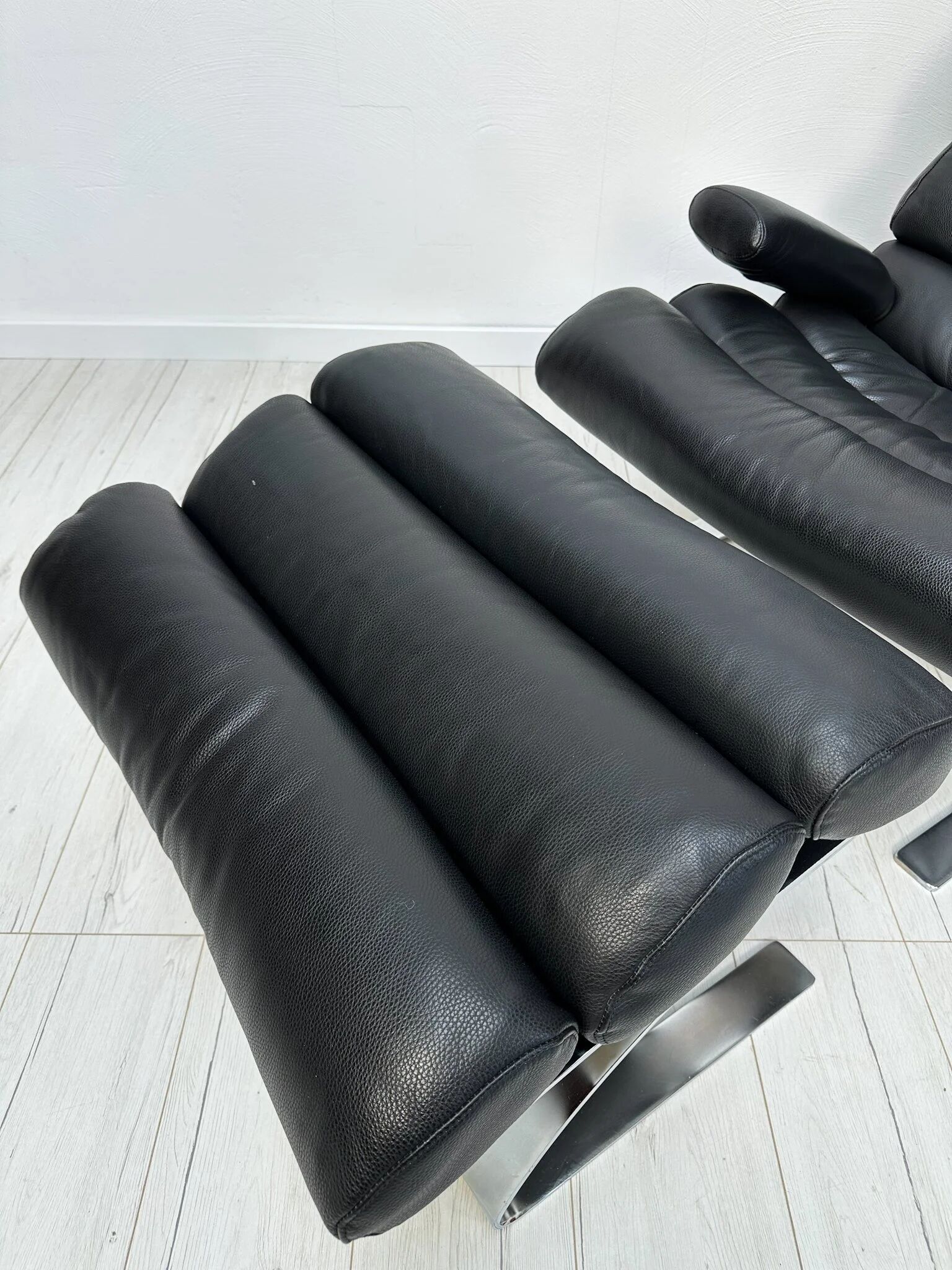COR Sinus Black Leather Lounge Chair with Ottoman