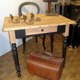Bureau en noyer avec sa chaise