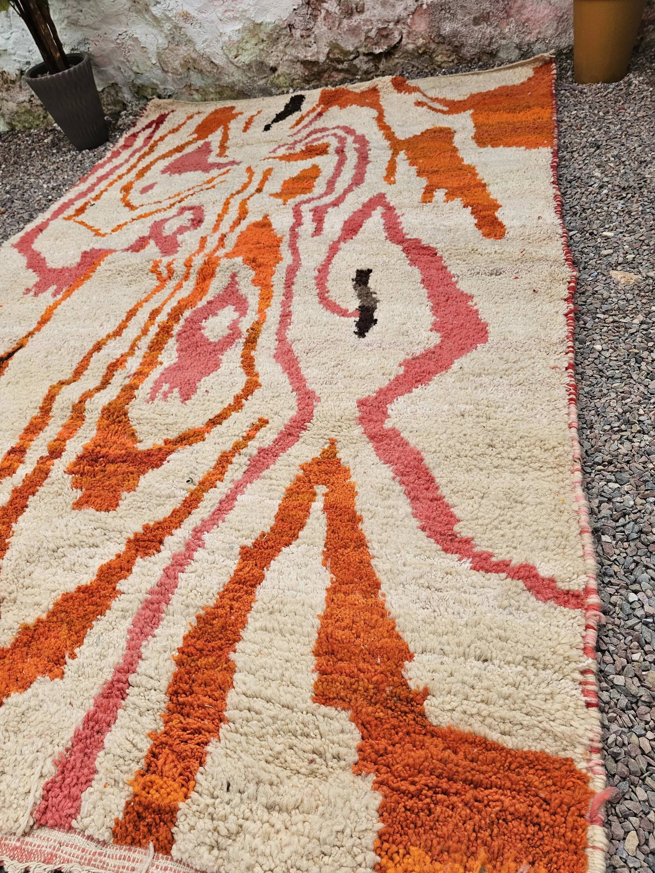 Handmade traditional carpet 250cm x 150cm Moroccan