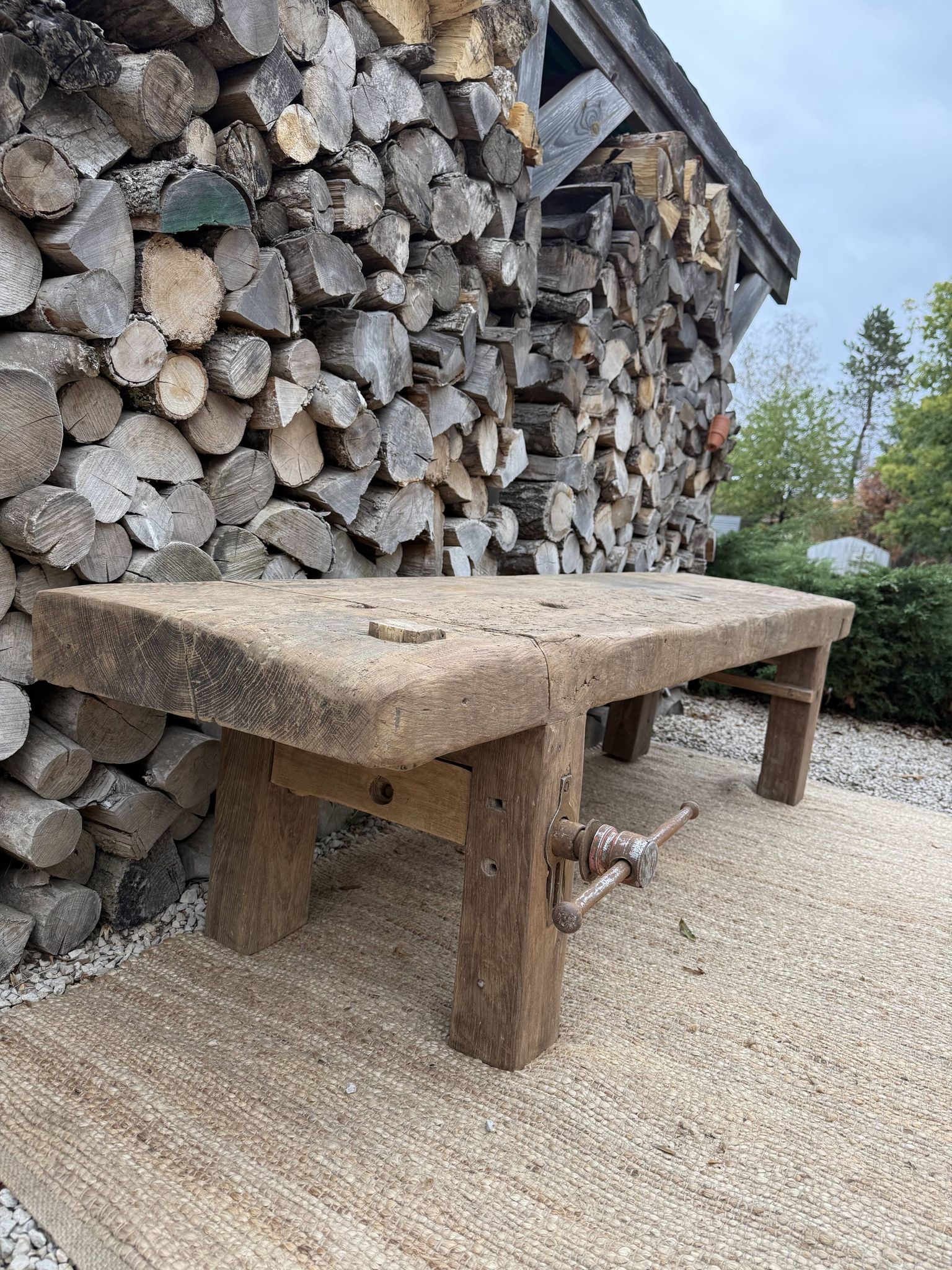 low carpenter's bench / TV cabinet bench