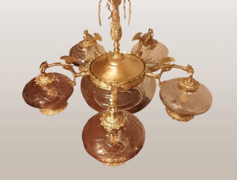 Large Gothic brass chandelier with 6 lights, 1940s.