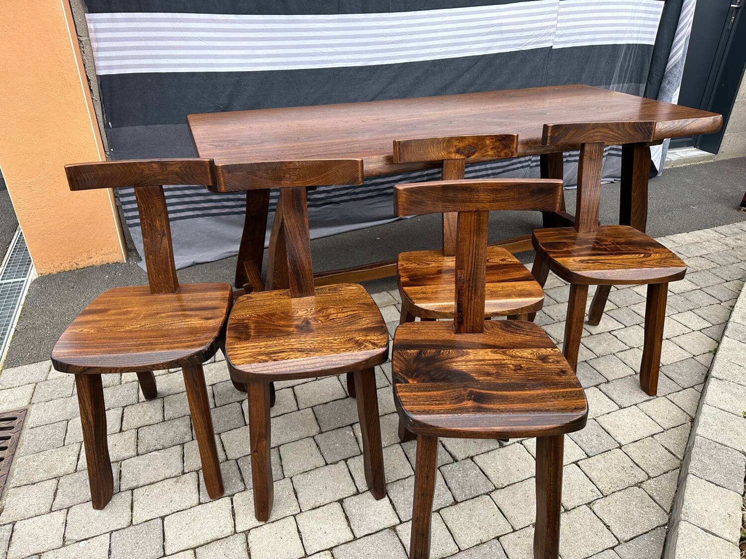 Aranjou table and chairs set 1980