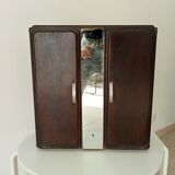 Vintage metal medicine cabinet from the 1950s