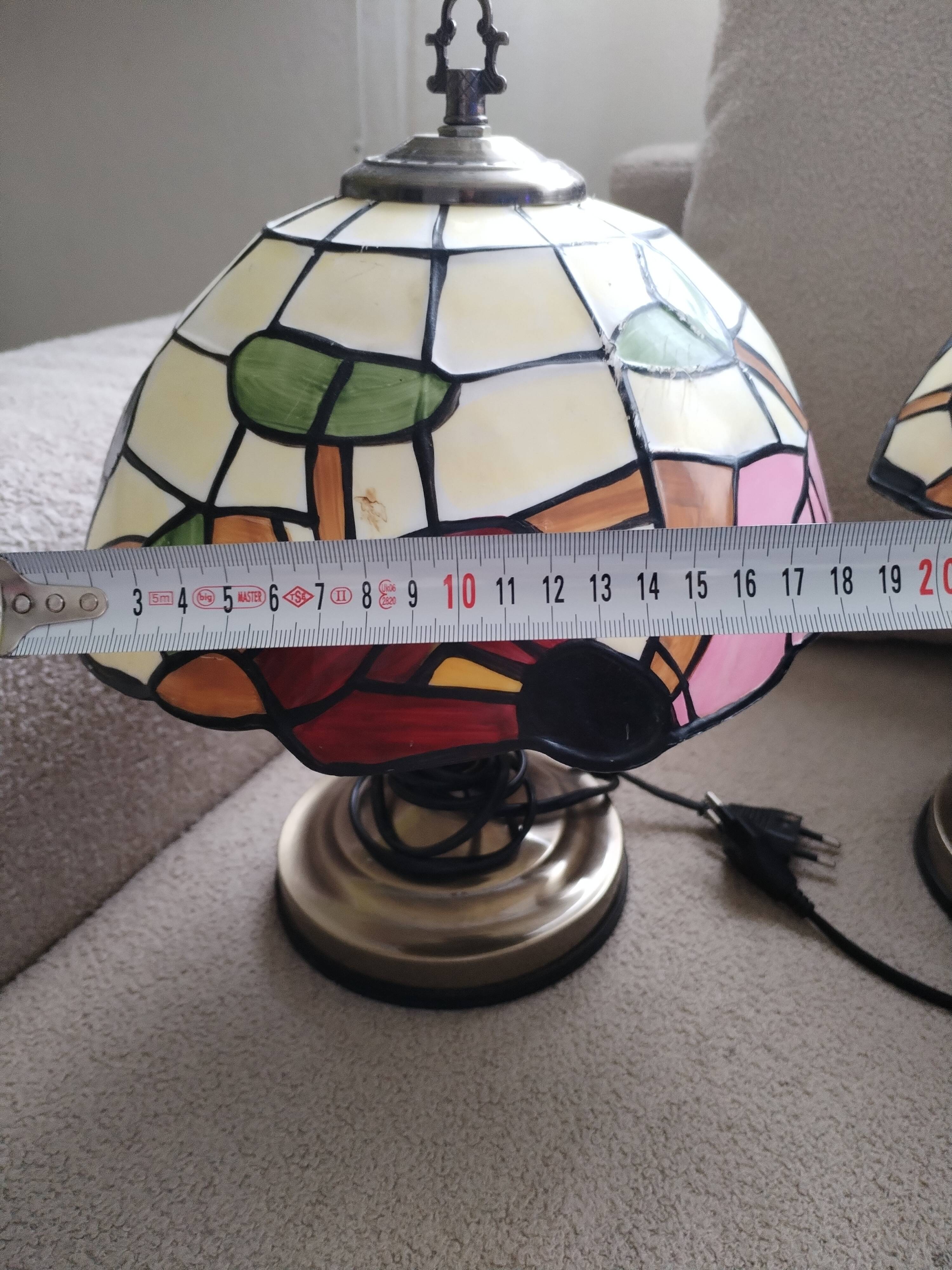 2 Tiffany-style touch-sensitive table lamps