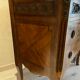 Commode pieds galbes marqueterie et marbre et garnitures