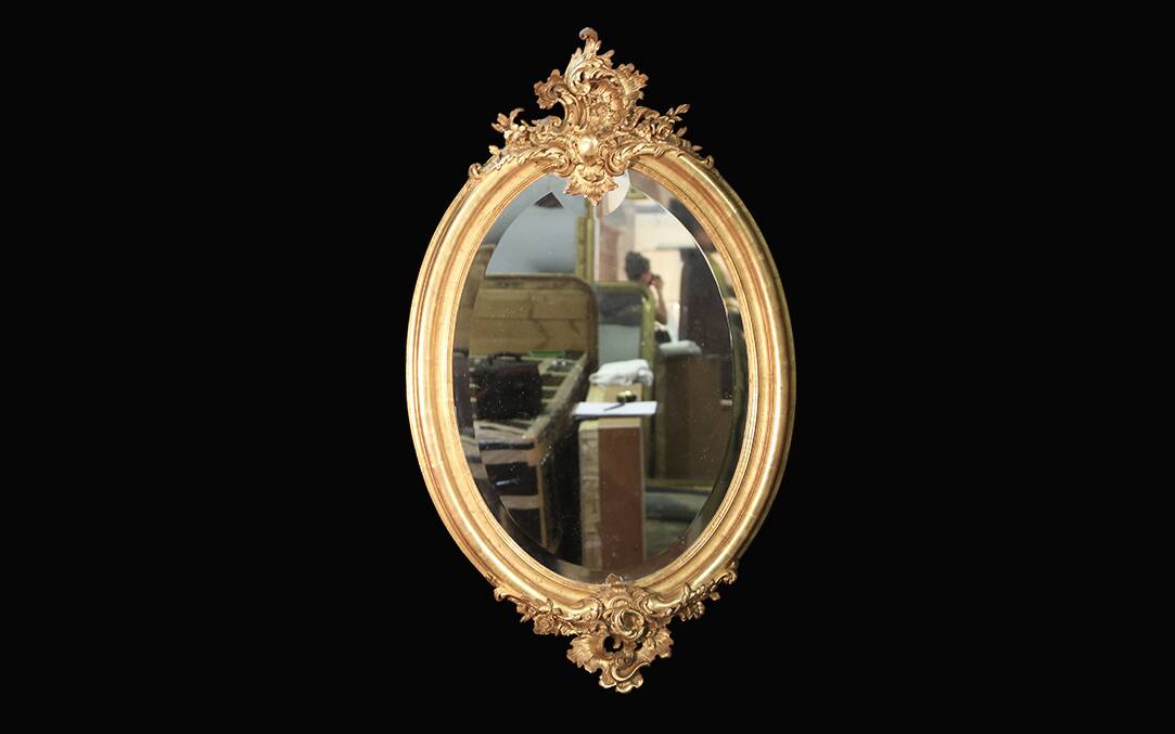Petit Miroir En Bois Et Stuc Doré à La Feuille, XIXème