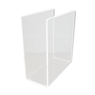 Porte revue en plexi